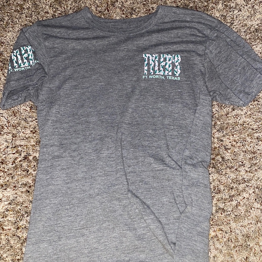 tyler short sleeve